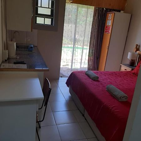 Chariots Guest House Polokwane Exterior photo